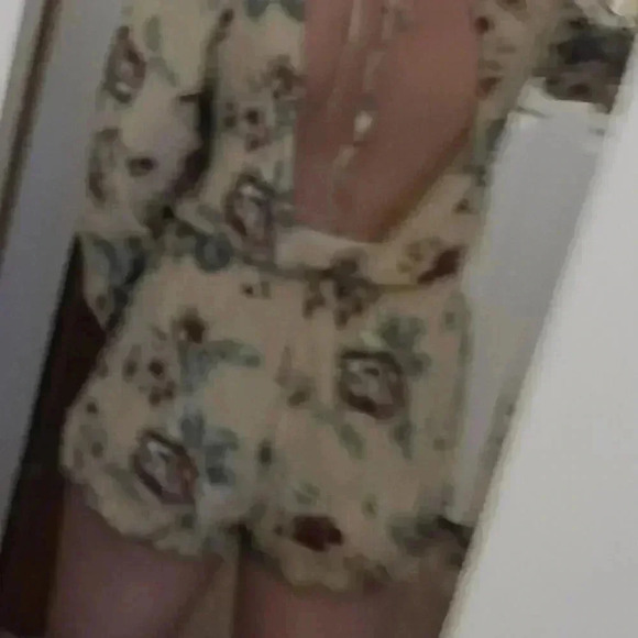 Floral romantic romper   - Picture 4 of 5